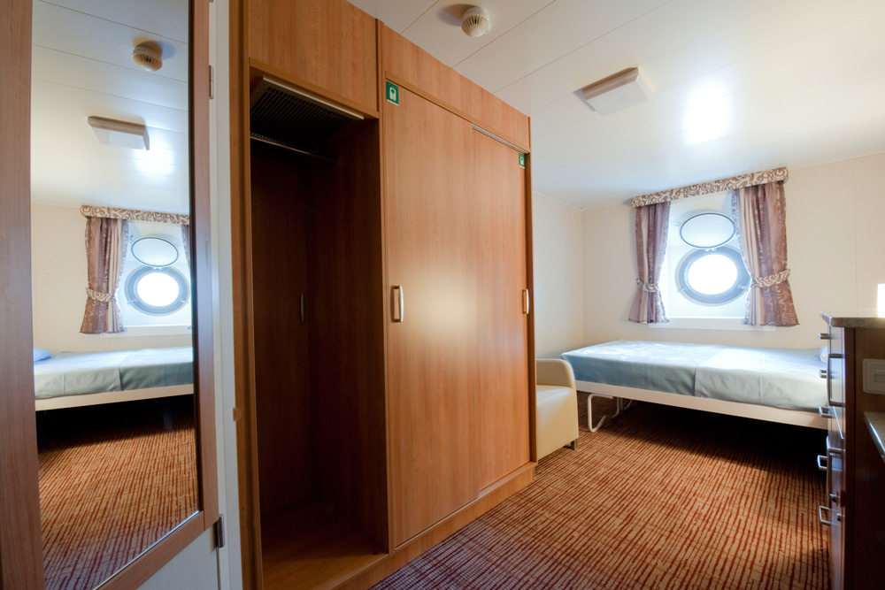 Celebrity Eclipse R M Group
